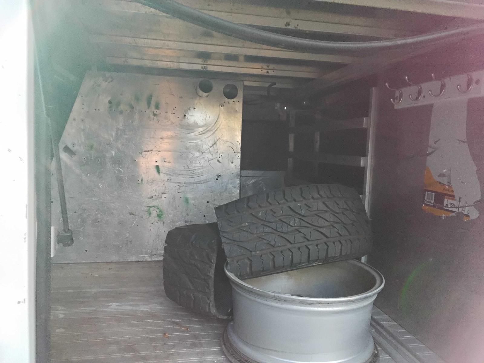 Vehiclexml3282541517046866001.image
