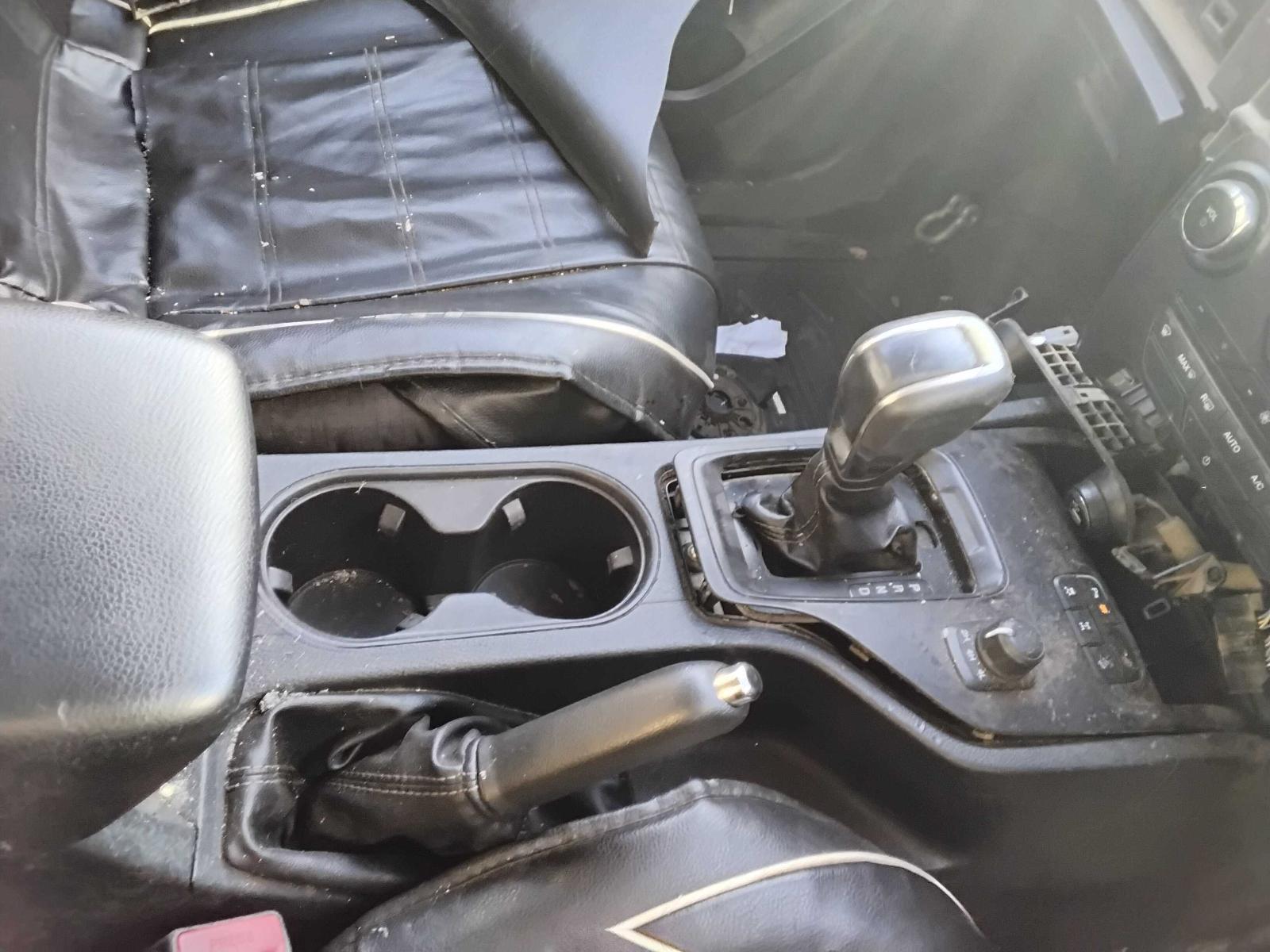 Vehiclexml8959018195864073173.image