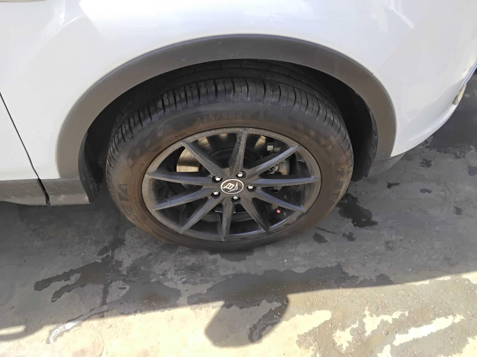 Vehiclexml7857933105527215654.image