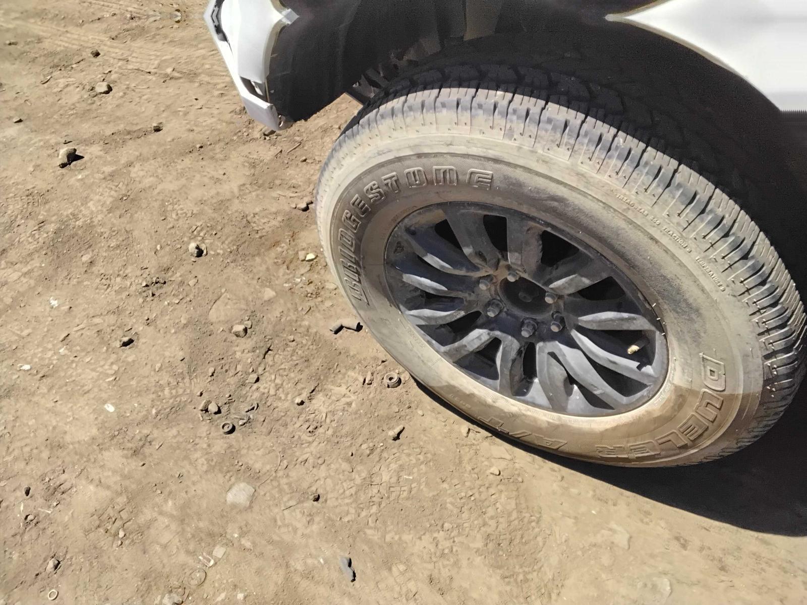 Vehiclexml1307481476450869578.image