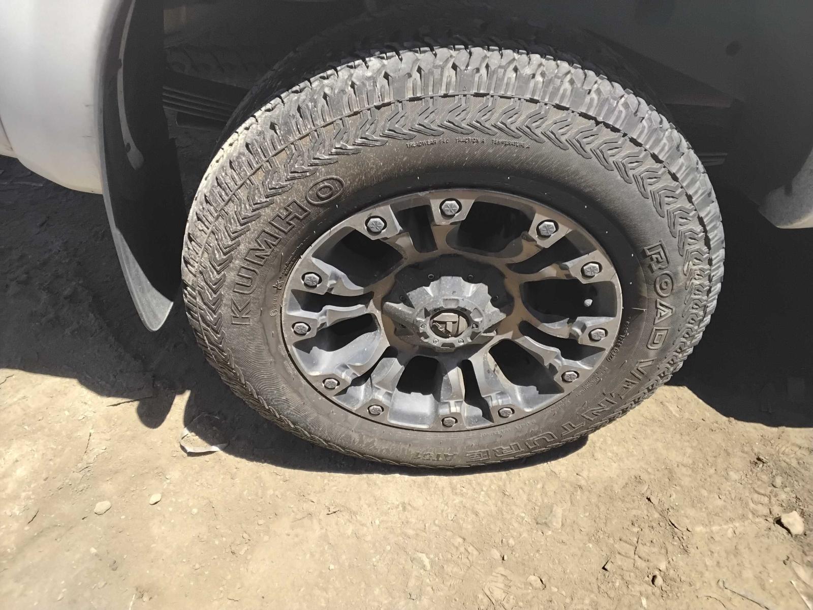 Vehiclexml5736128373218780289.image