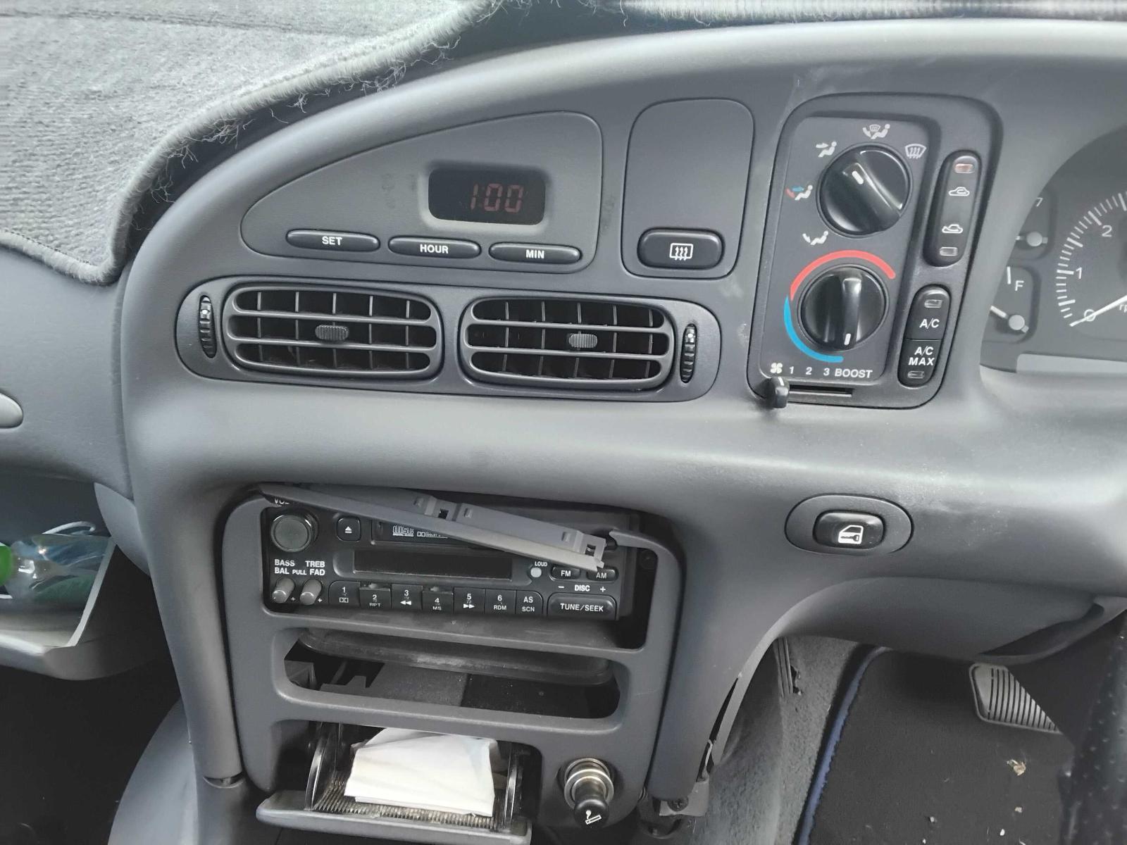 Vehiclexml1729350072086990690.image