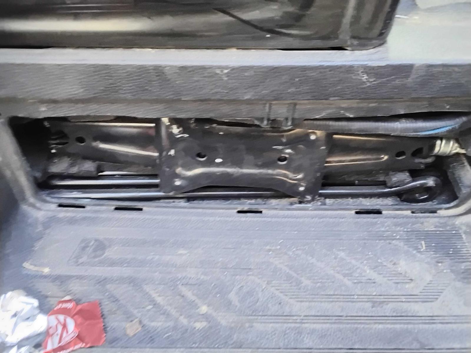 Vehiclexml8107702124016103223.image