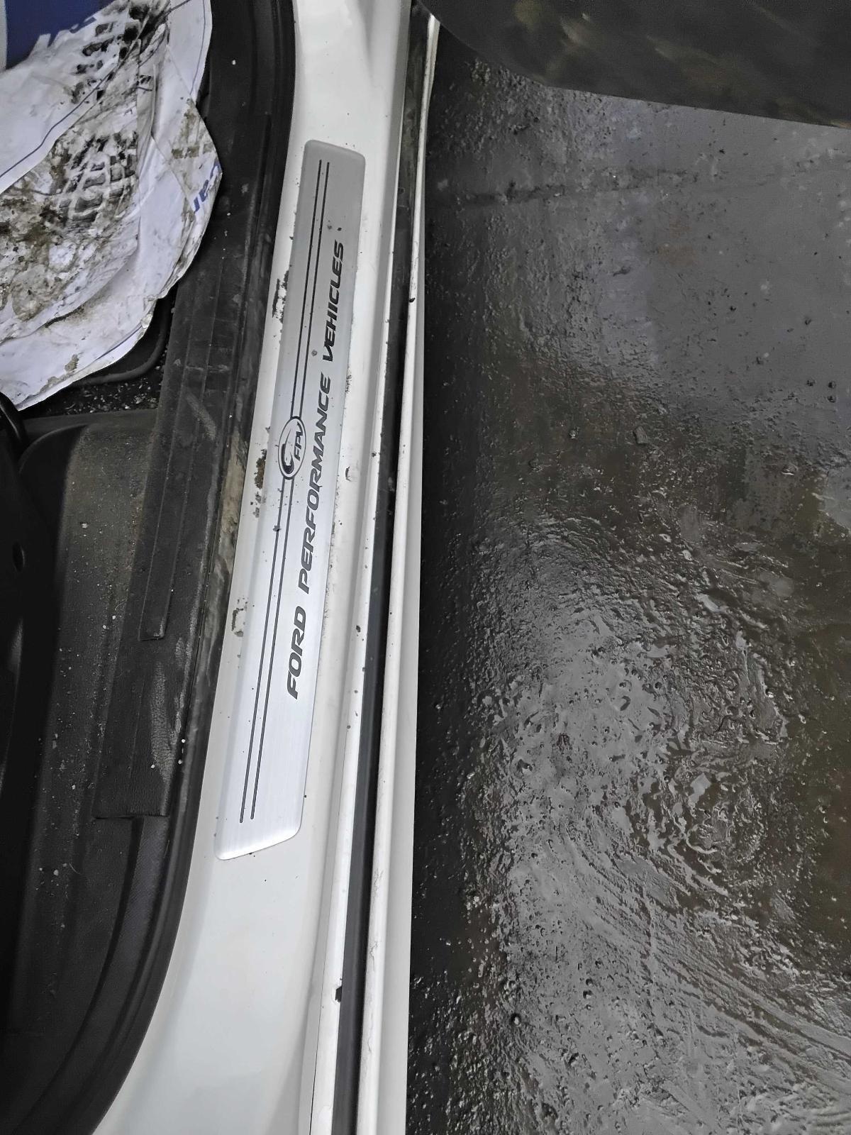 Vehiclexml8279738346666565502.image