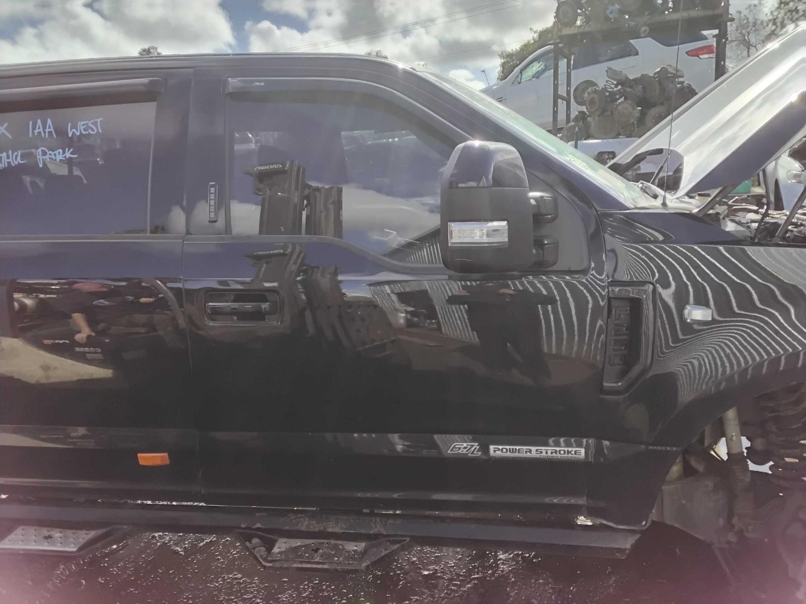 Vehiclexml6478397879338144067.image