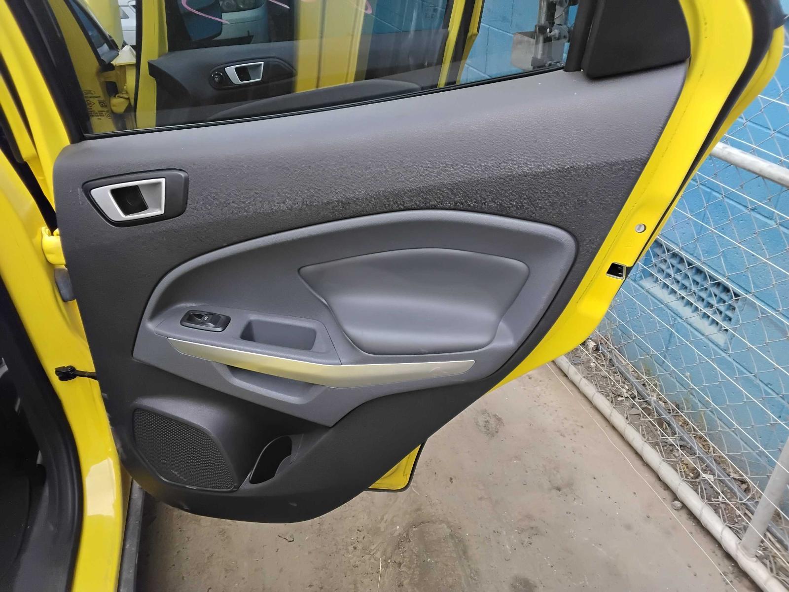 Vehiclexml1384659644189361709.image